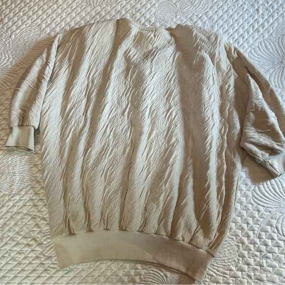 Vintage Adolfo Collectibles Pearl Embroidered‎ Crinkle Knit Top L - Picture 9 of 12